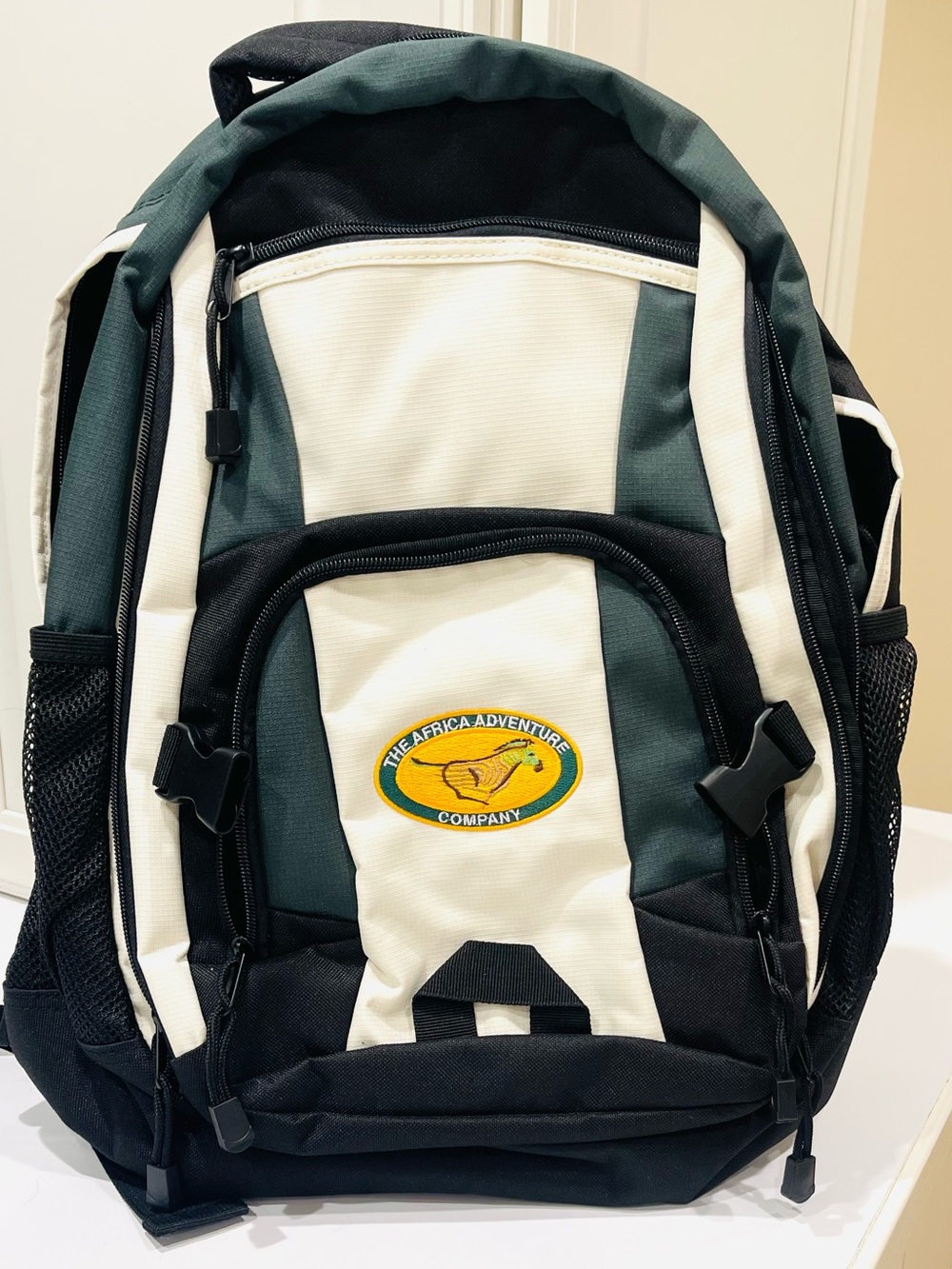 NEW! Safari Backpack W/tons of storage NWOT - Picture 3 of 10